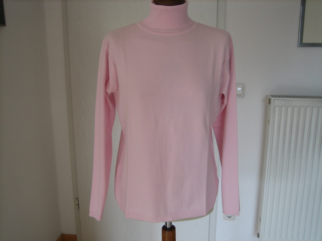 Edler Strick-Pulli Gr. 42 (s. Bemaßung!), zartes Rose - weiches, angenehmes Material!