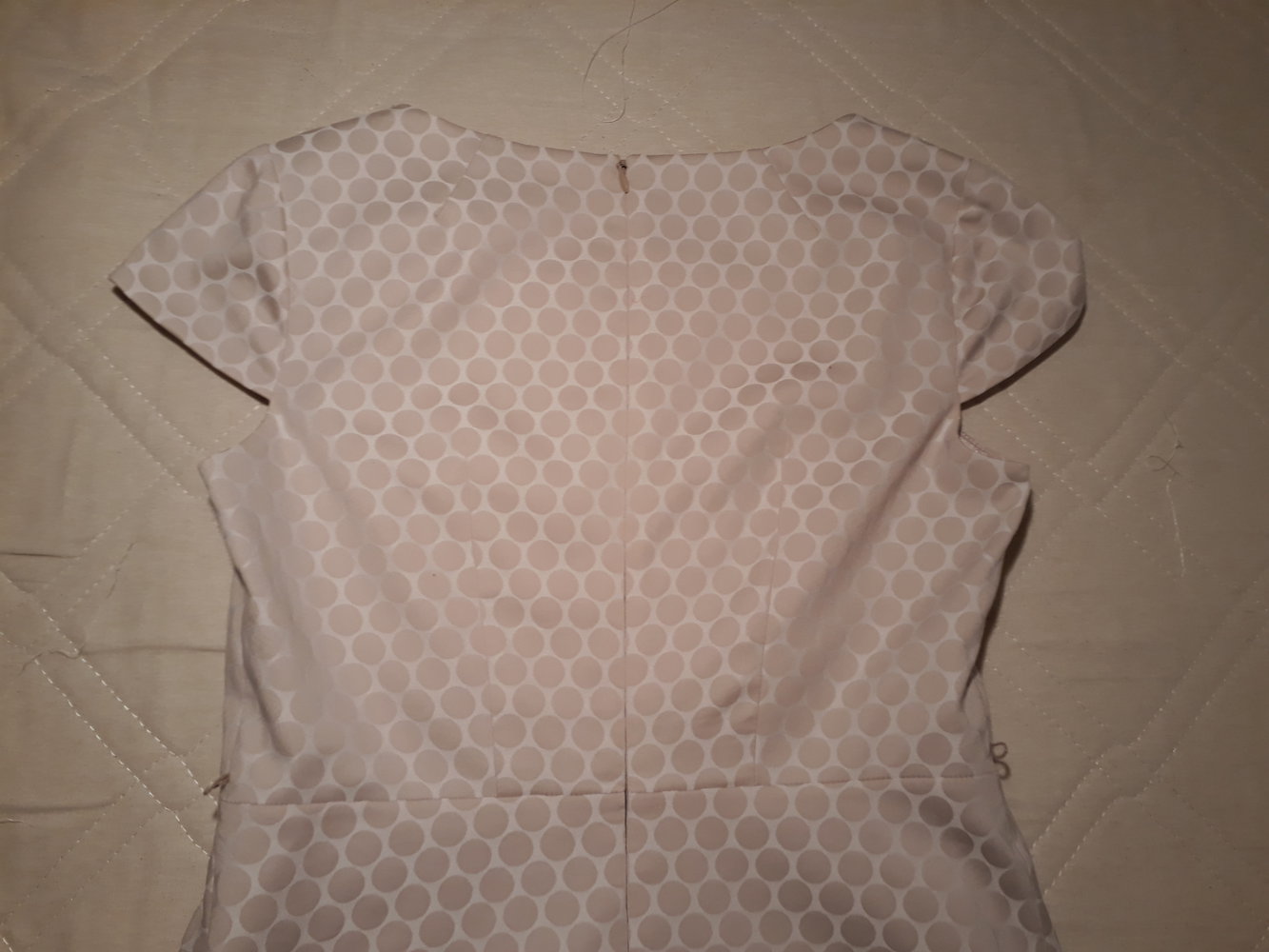 Süßes cremefarbenes Kleid von comma