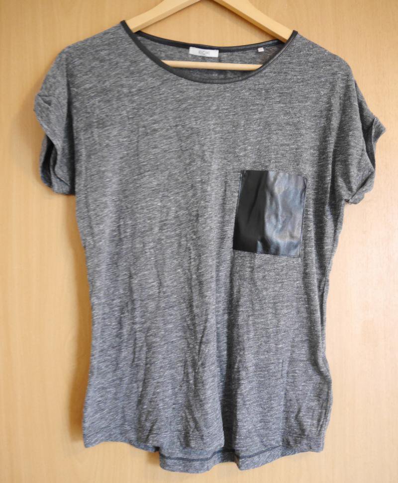 weites graumeliertes T-Shirt von Kiomi mit Kunstledereinsätzen