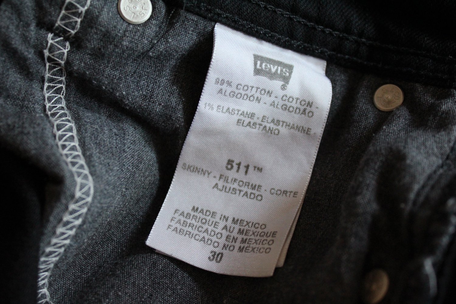 Levi's Levi Strauss Jeans slim 511 kurz schwarz Größe 30