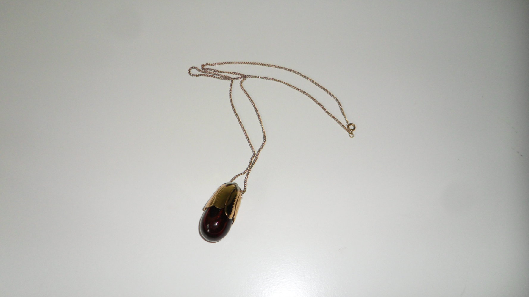 Avon Tulip - Pendant Parfum mit goldfarbener Kette - 70er Jahre - Design -