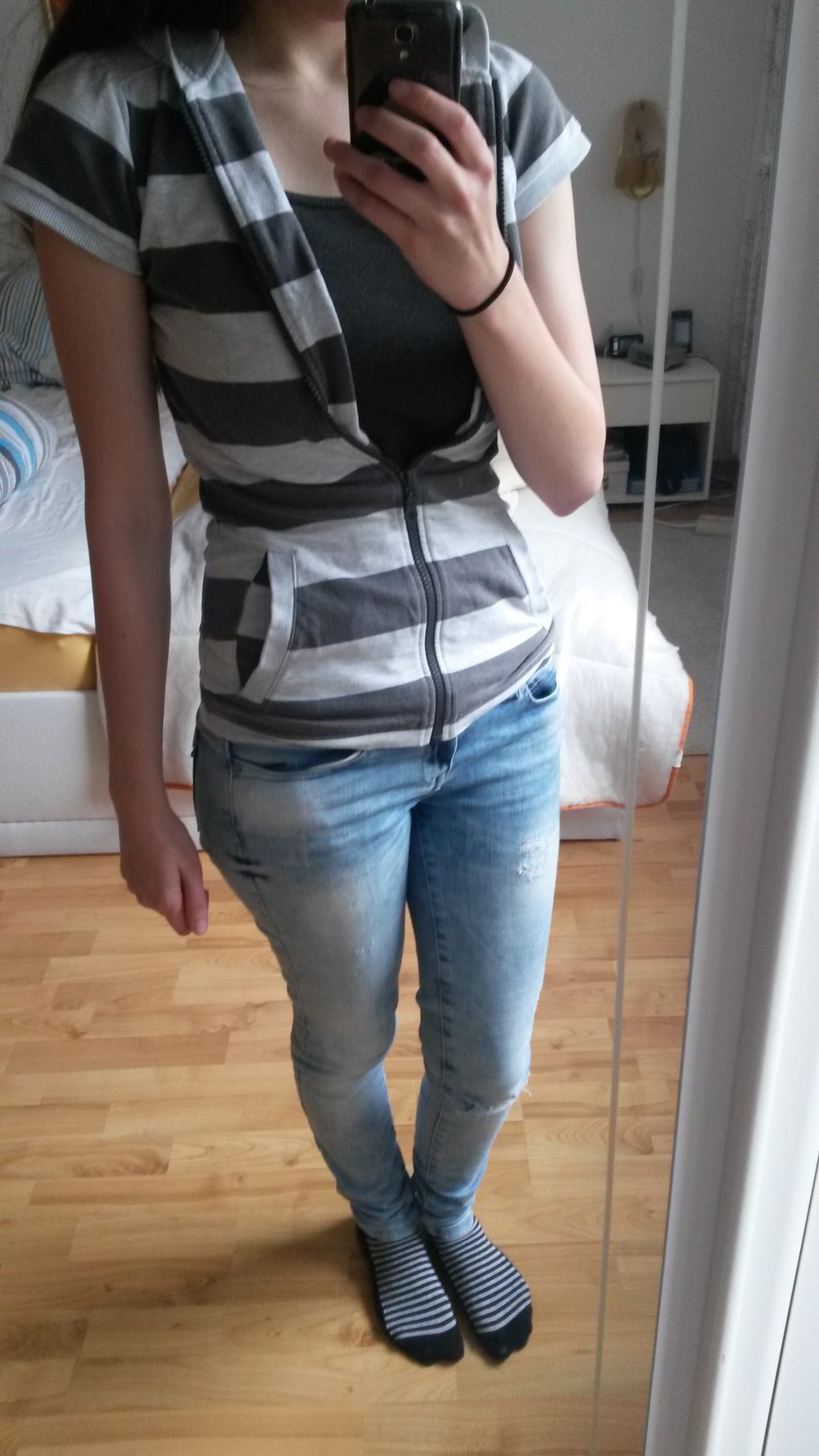 Gestreifte Jacke kurzärmlig mit Kapuze Gr. XS