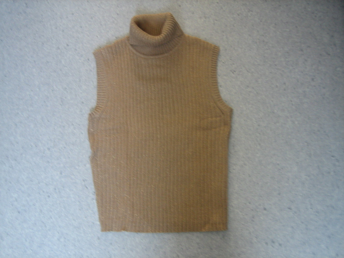 Strickrolli in gold mit glitzer