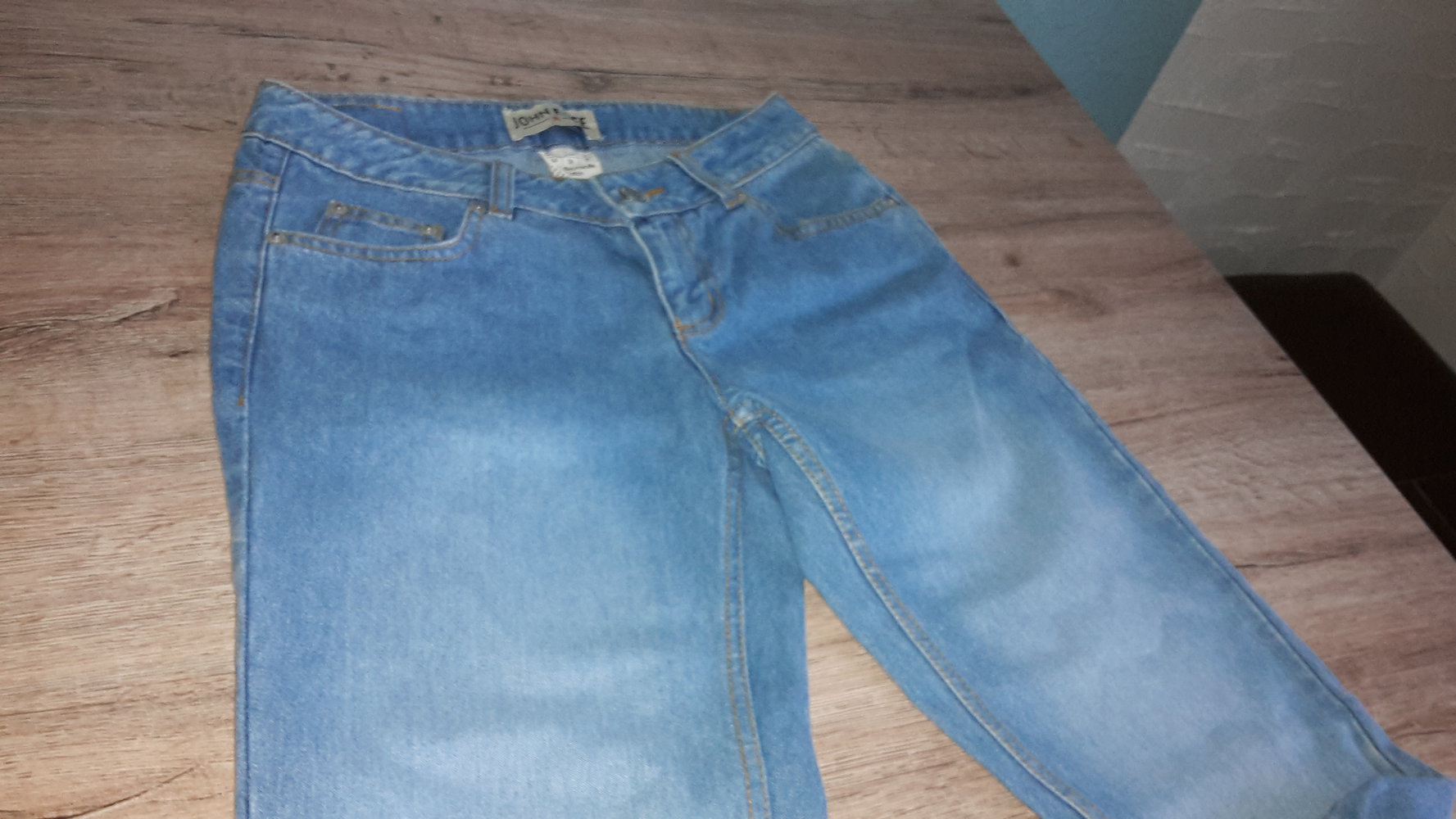 John F. Gee Gr. 34 Jeans Hellblau blau hight waist kornblumen 