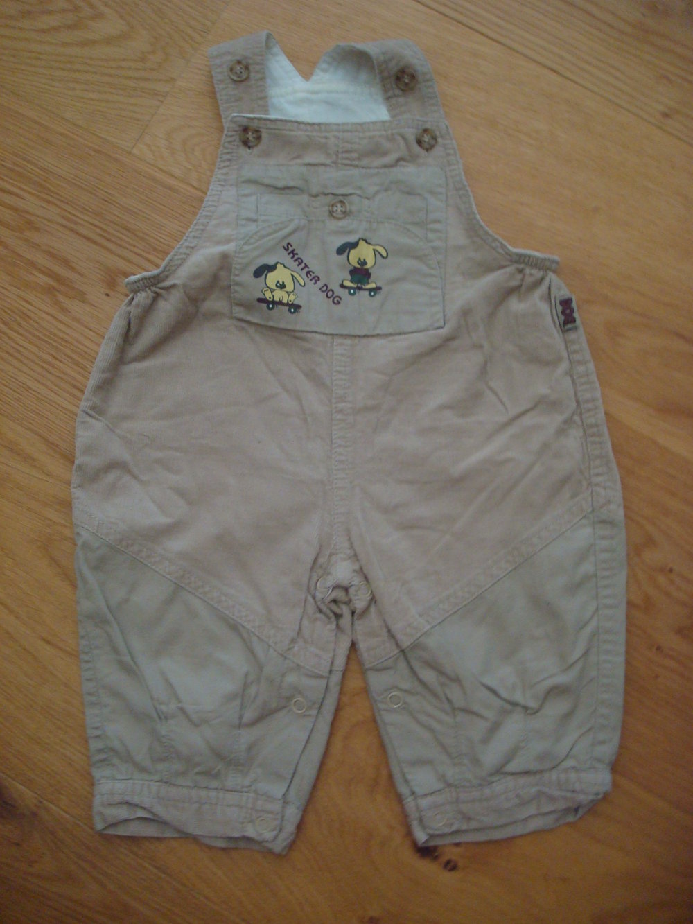 süße Cordlatzhose Gr. 62