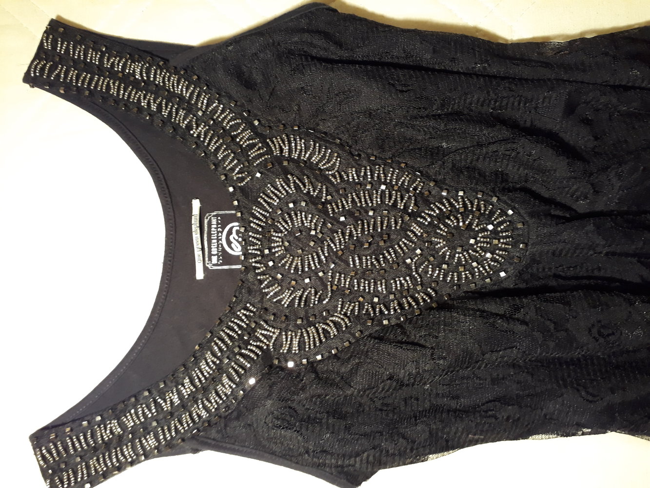 Schickes schwarzes Partykleid aus Spitze von One Green Elephant