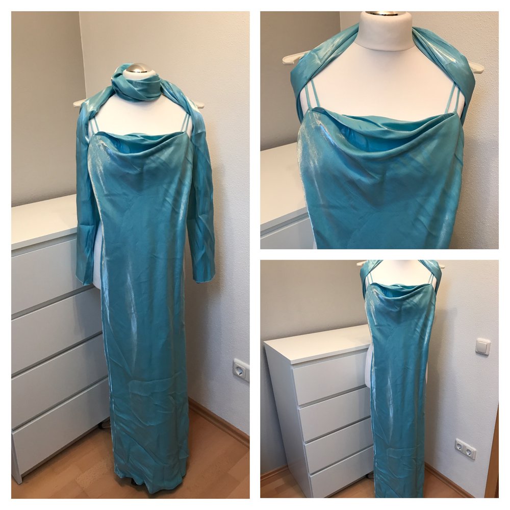 *Schönes hellblaues schlichtes Abendkleid in der Gr. XS*