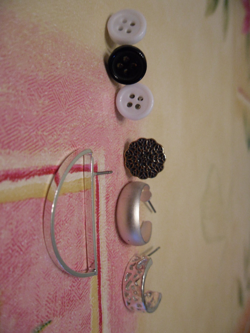 Ohrstecker, vorwiegend Einzelstücke