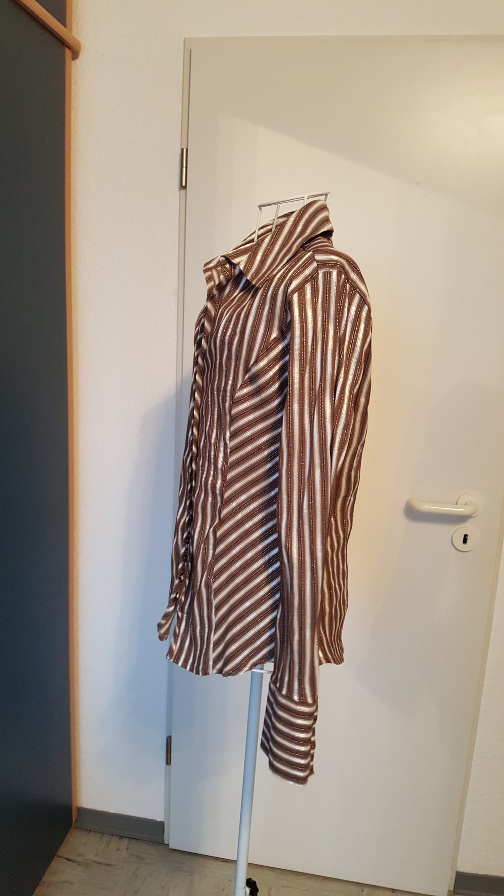 38. Bluse von Heine, Gr. 38, braun