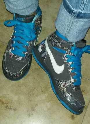 Nike air force!