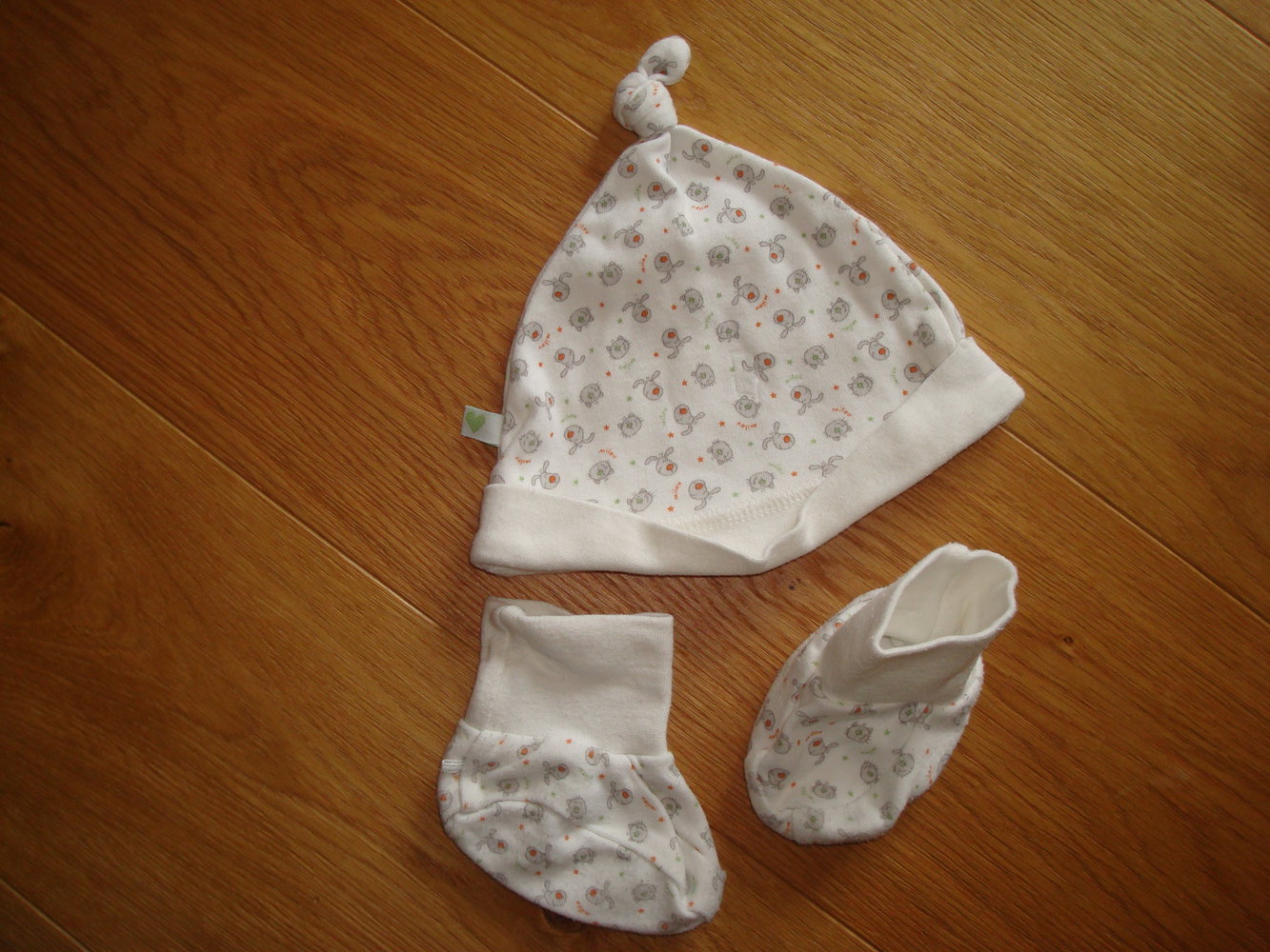 Set Baby Mütze und Schuhe, Unisex