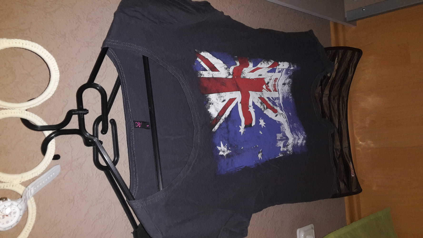 Schönes T-Shirt mit England Flagge 