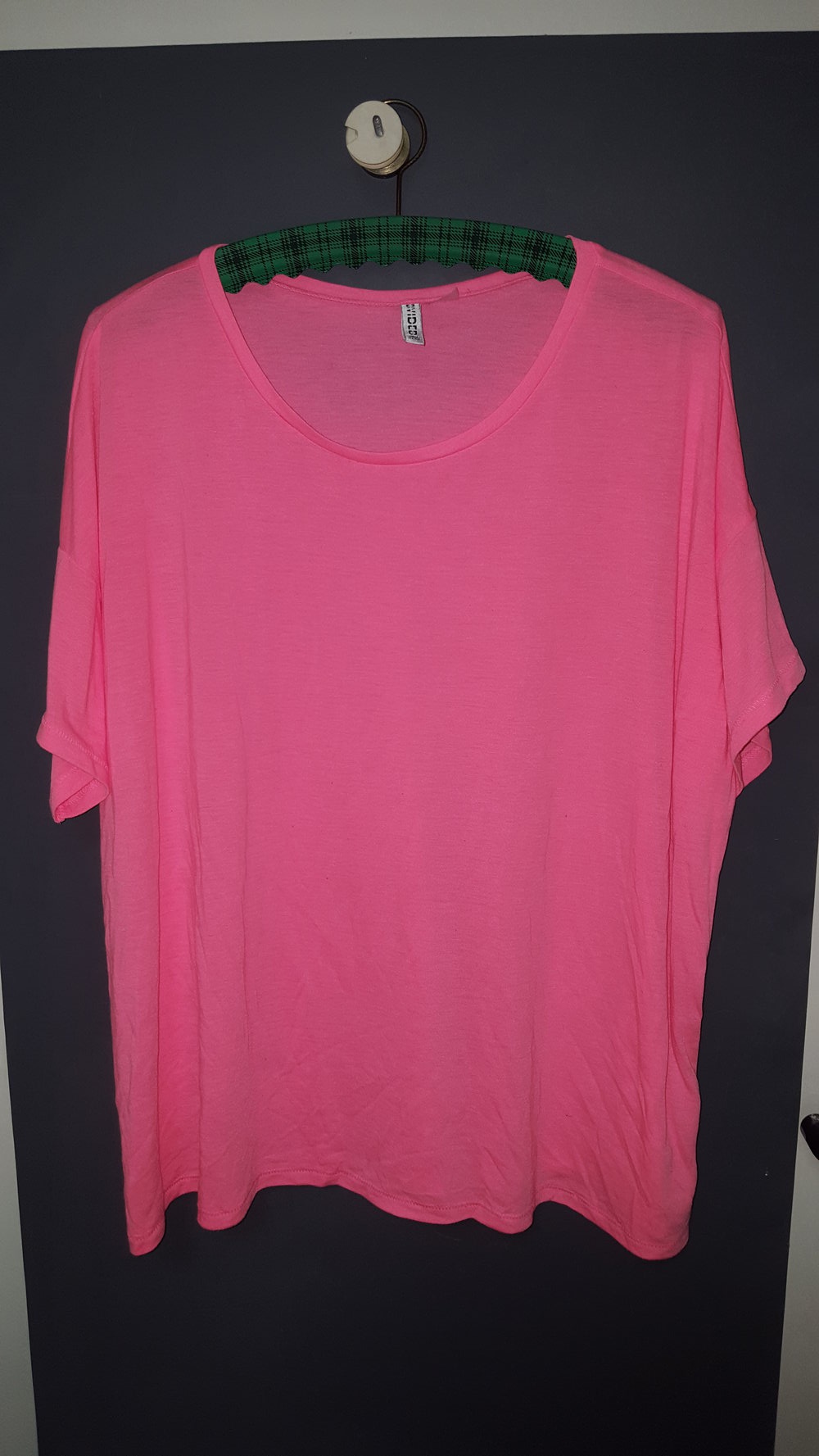 Oversize Shirt in Neon Pink