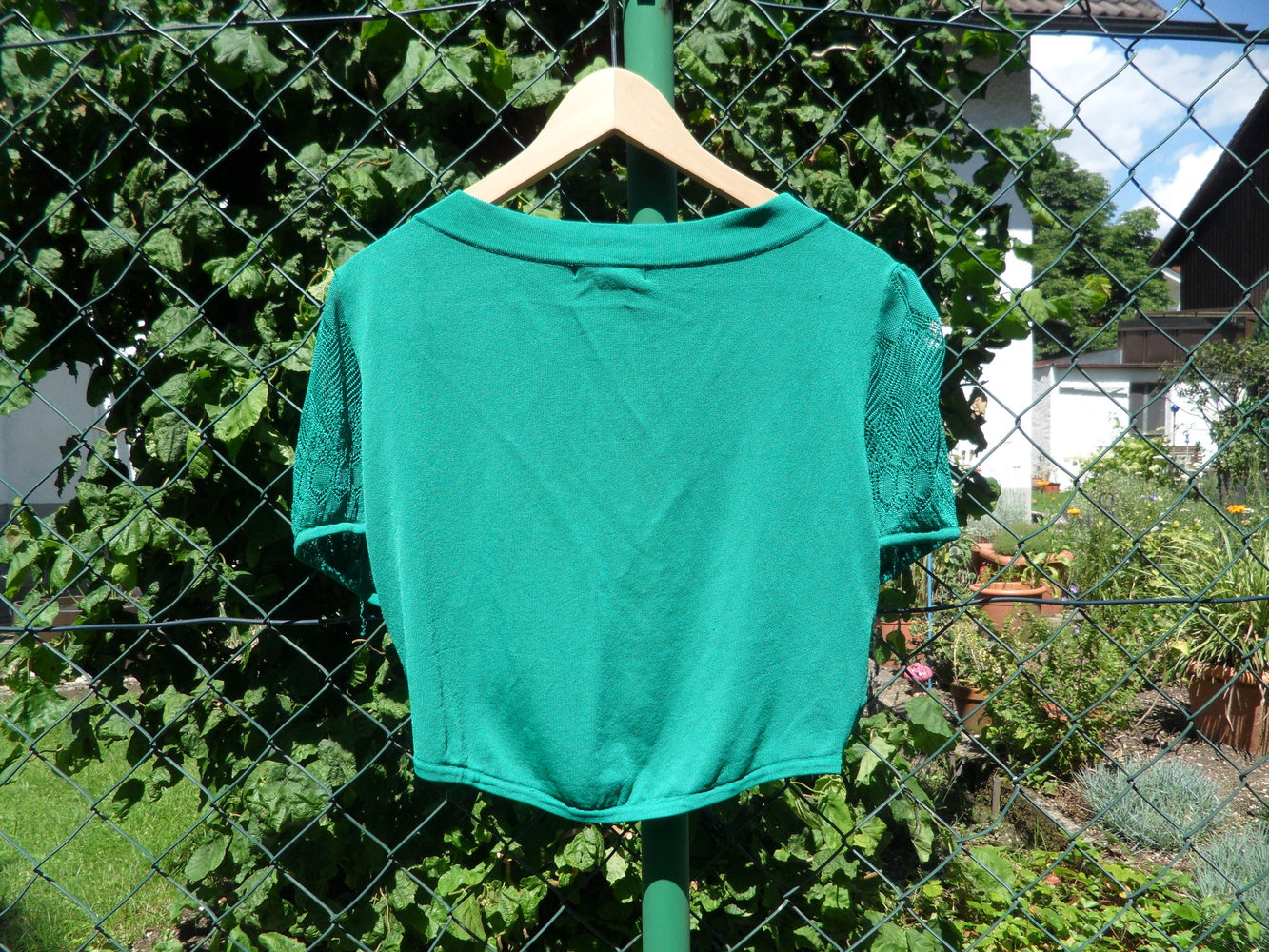 Bolero mit kurzen Ärmeln