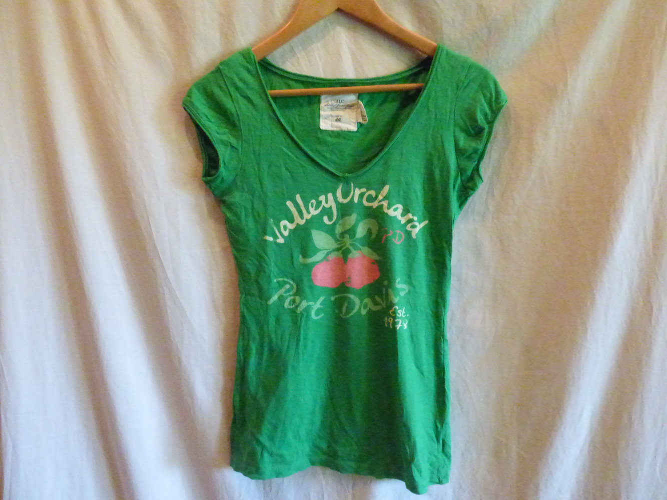 Süßes grünes Kirschshirt