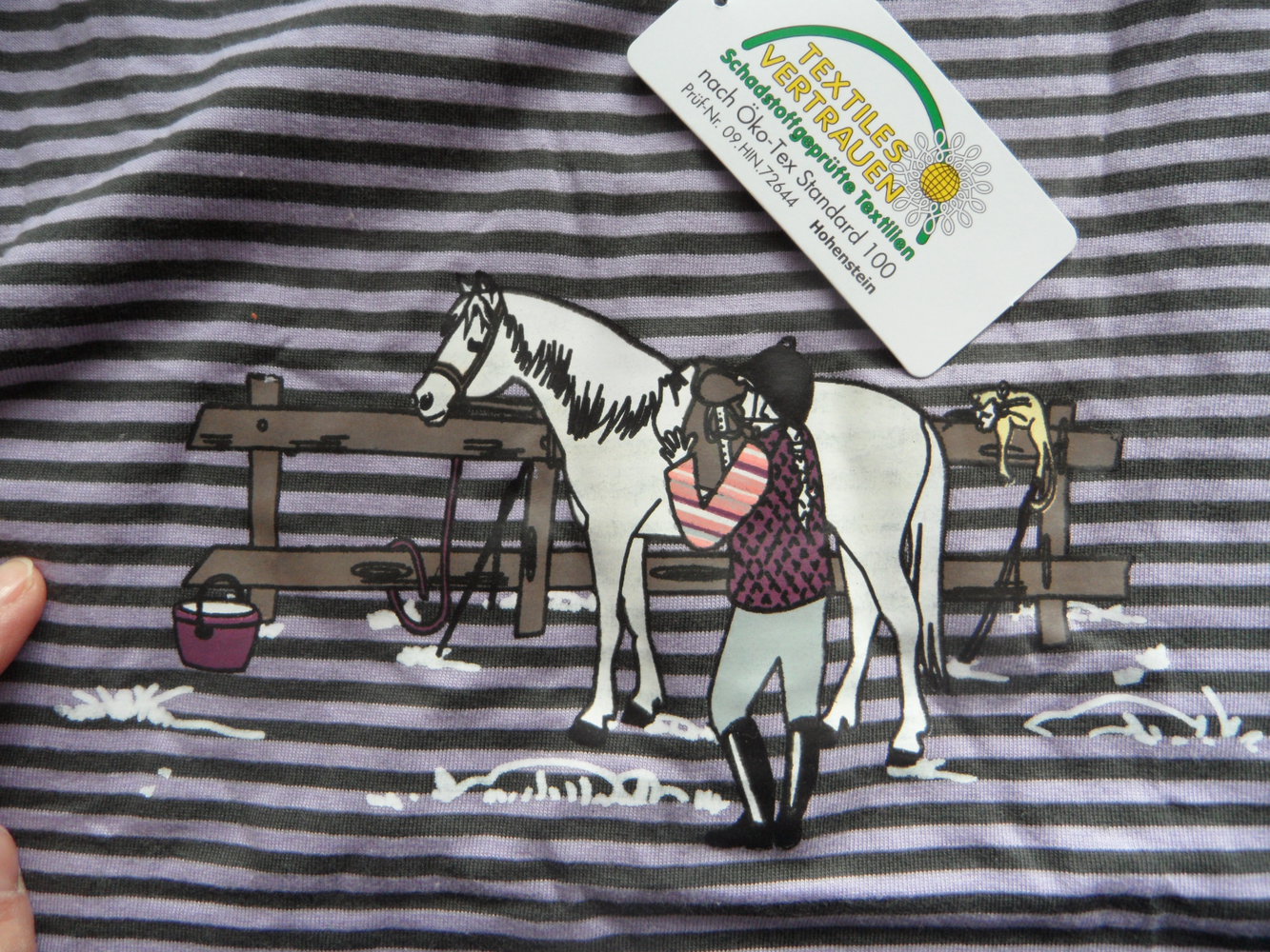 neu mit Etikett: Pferde-T-Shirt Kinderbutt 128 