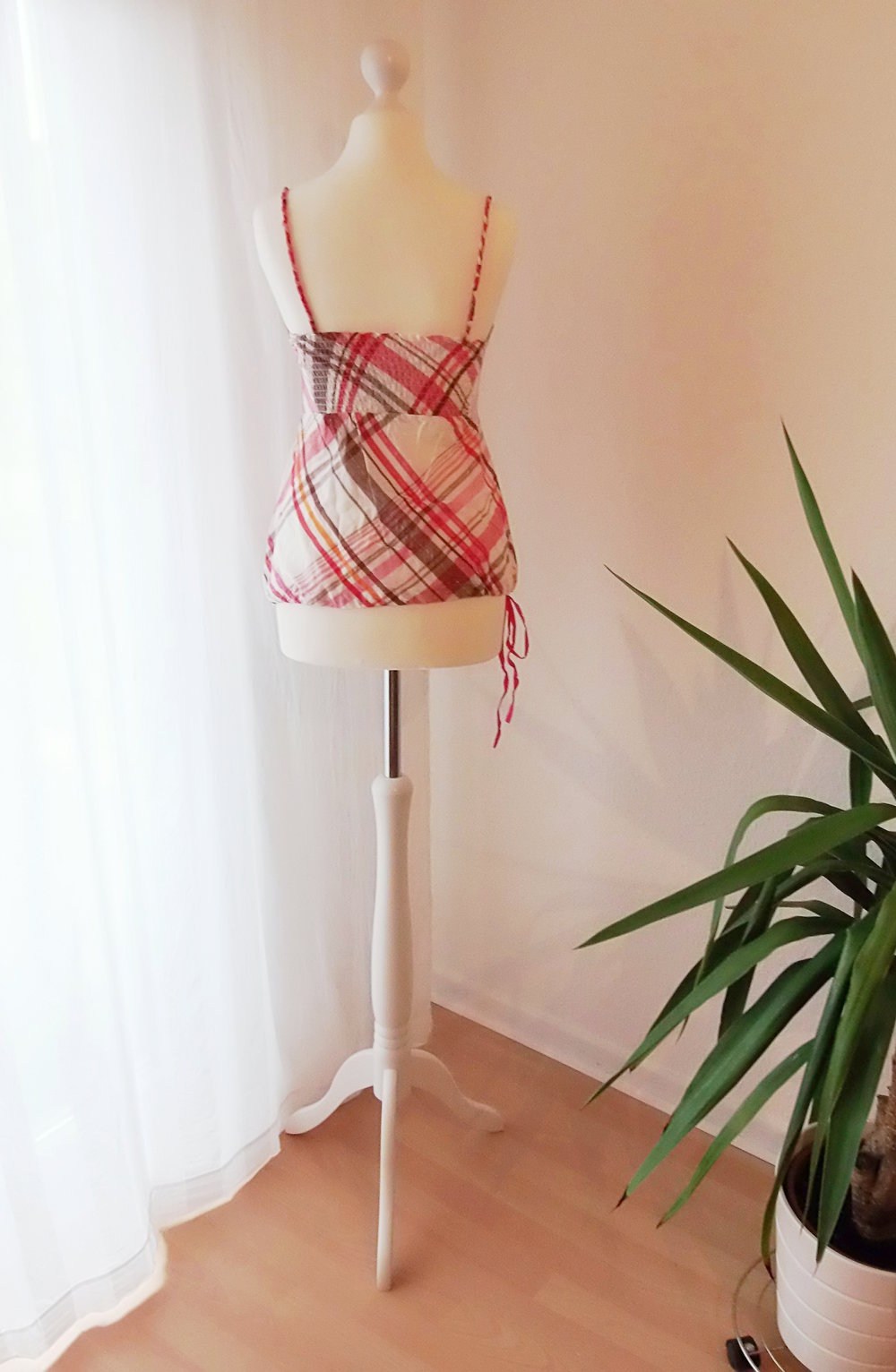 04) Kariertes Top Bändel (Protest)