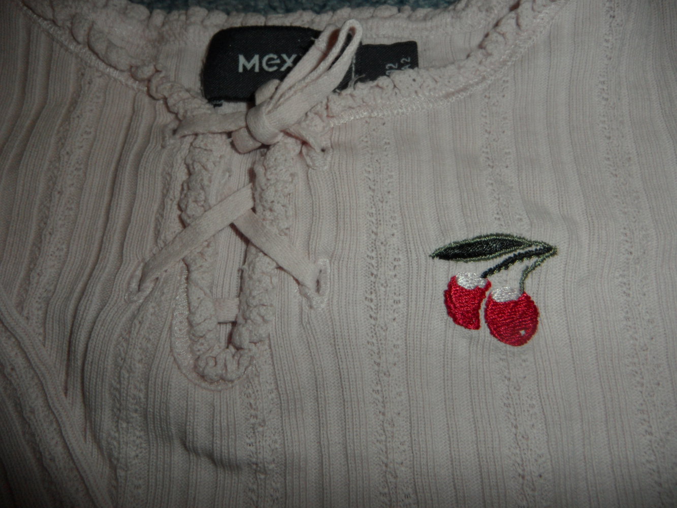 Mexx zuckersüßes Lochstickerei Langarmshirt