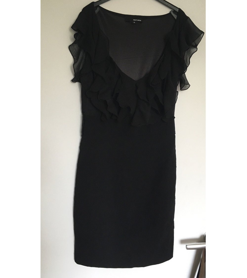 Kleid rüschen schwarz Blogger 