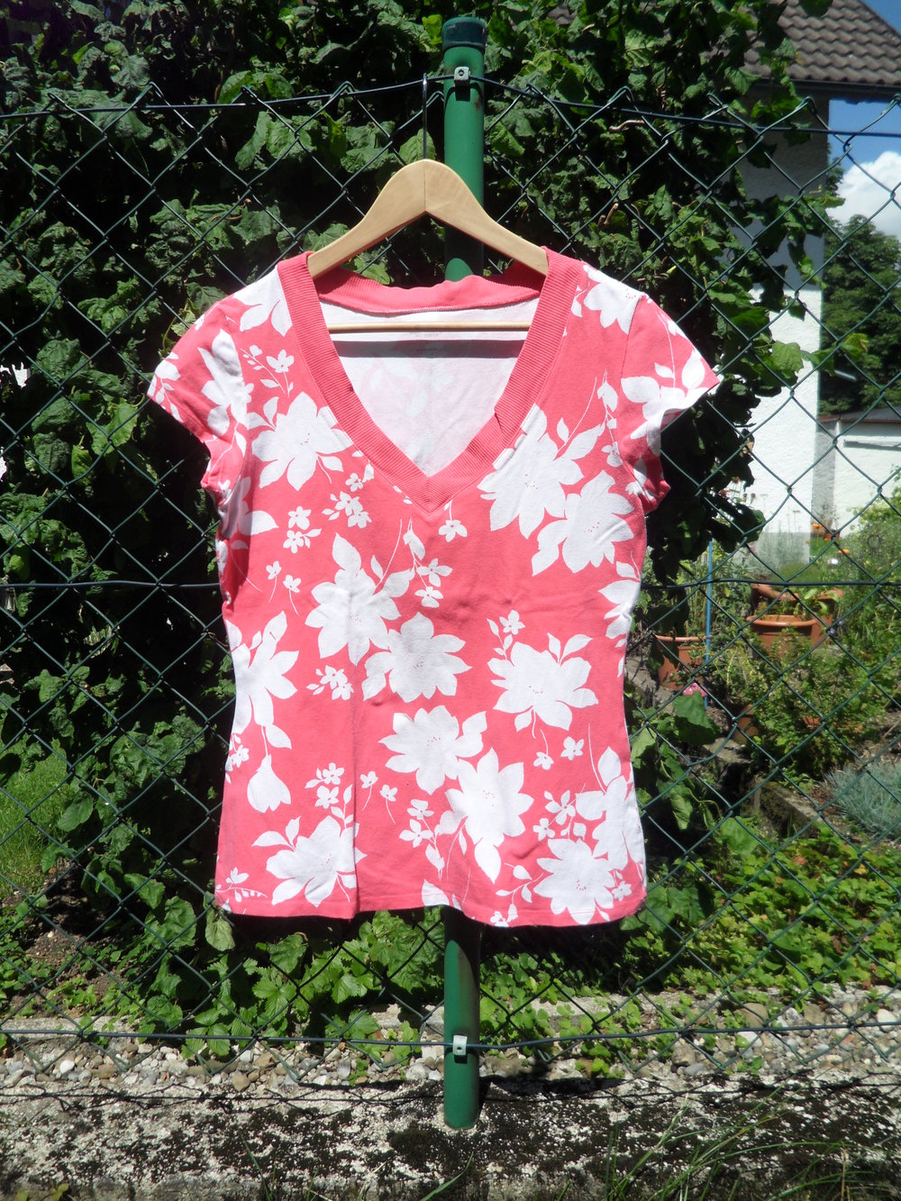 T-Shirt mit Blumen