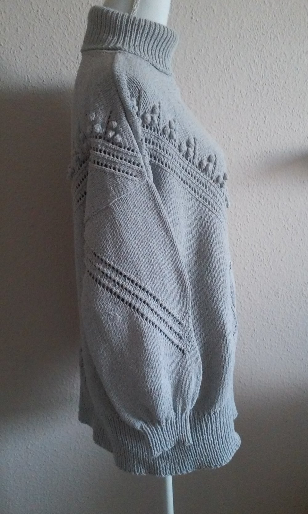 Handarbeit Rollkragenpullover Wolle (nur Materialpreis) handgestrickt  hellgrau  Gr. 44 