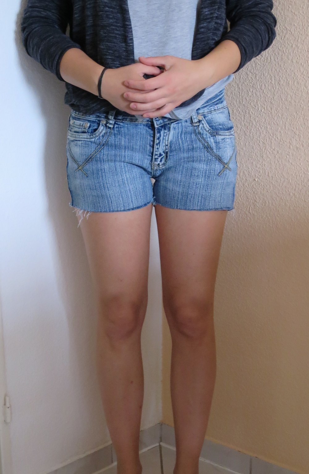 Jeans-Hotpant (abgeschnitten), Gr. S