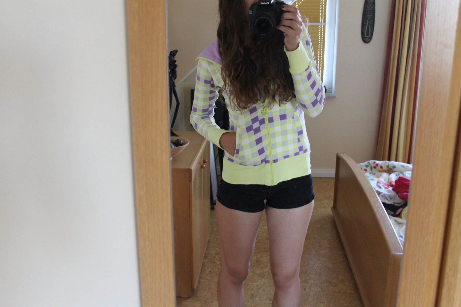 Bench Jacke lila gelb kariert