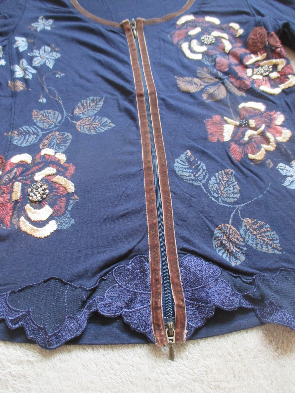 NEU * Blumen * Blüten * Flower * Glitzer Perlen Stickerei * Spitzen * Samt * Longsleeve T- Shirt * Jäckchen * Cardigan 