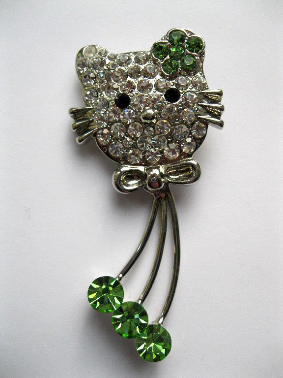 funkelnde Brosche Hello Kitty mit Straßsteinen 7,5 cm