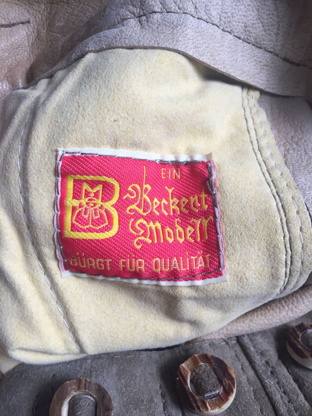 Helle Damen-Lederhose