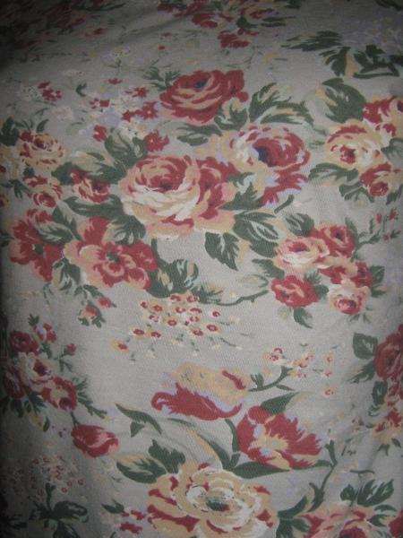 NEU * VINTAGE * Nostalgie * Rosen * Blumen * Blüten * Flower- Power * Bodycon * Carmen * T- SHIRT * Gr. 36- 38/ S * Pastell *