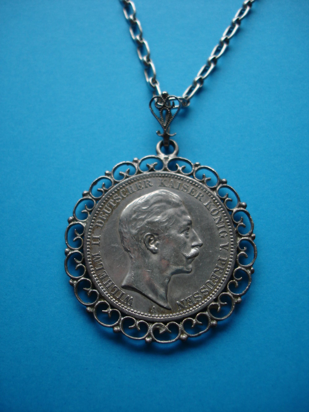  Vintage Halskette mit Silbermünze