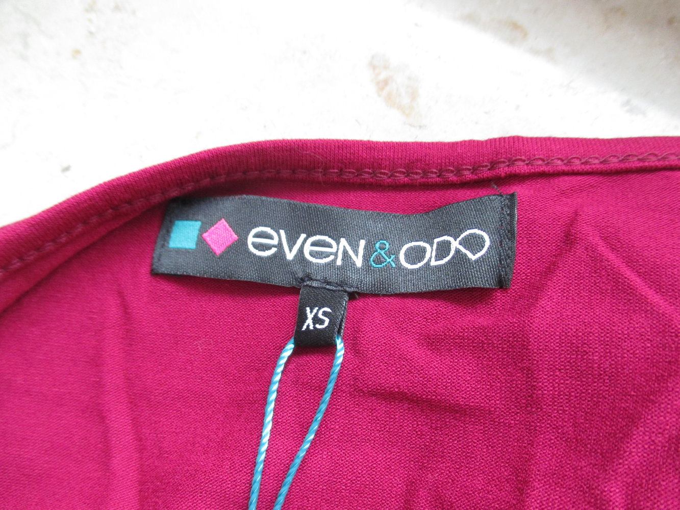 Even & Odd, Shirtkleid in XS, mit Flechtgürtel, beere