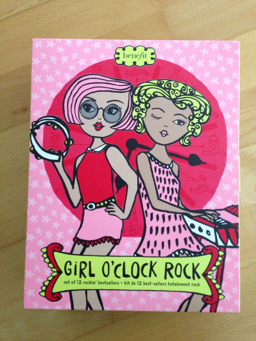 Benefit Girl O\'Clock Rock Set - Limited Edition Holiday \'16

12 Artikel im Set
