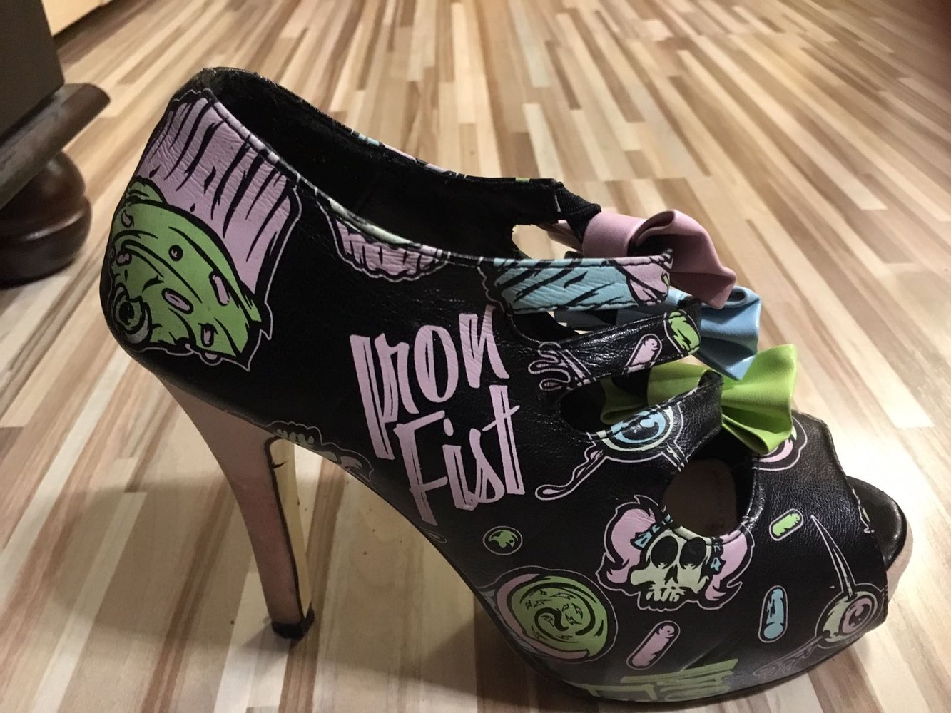 Iron fist killer cupcakes schleifen pumps