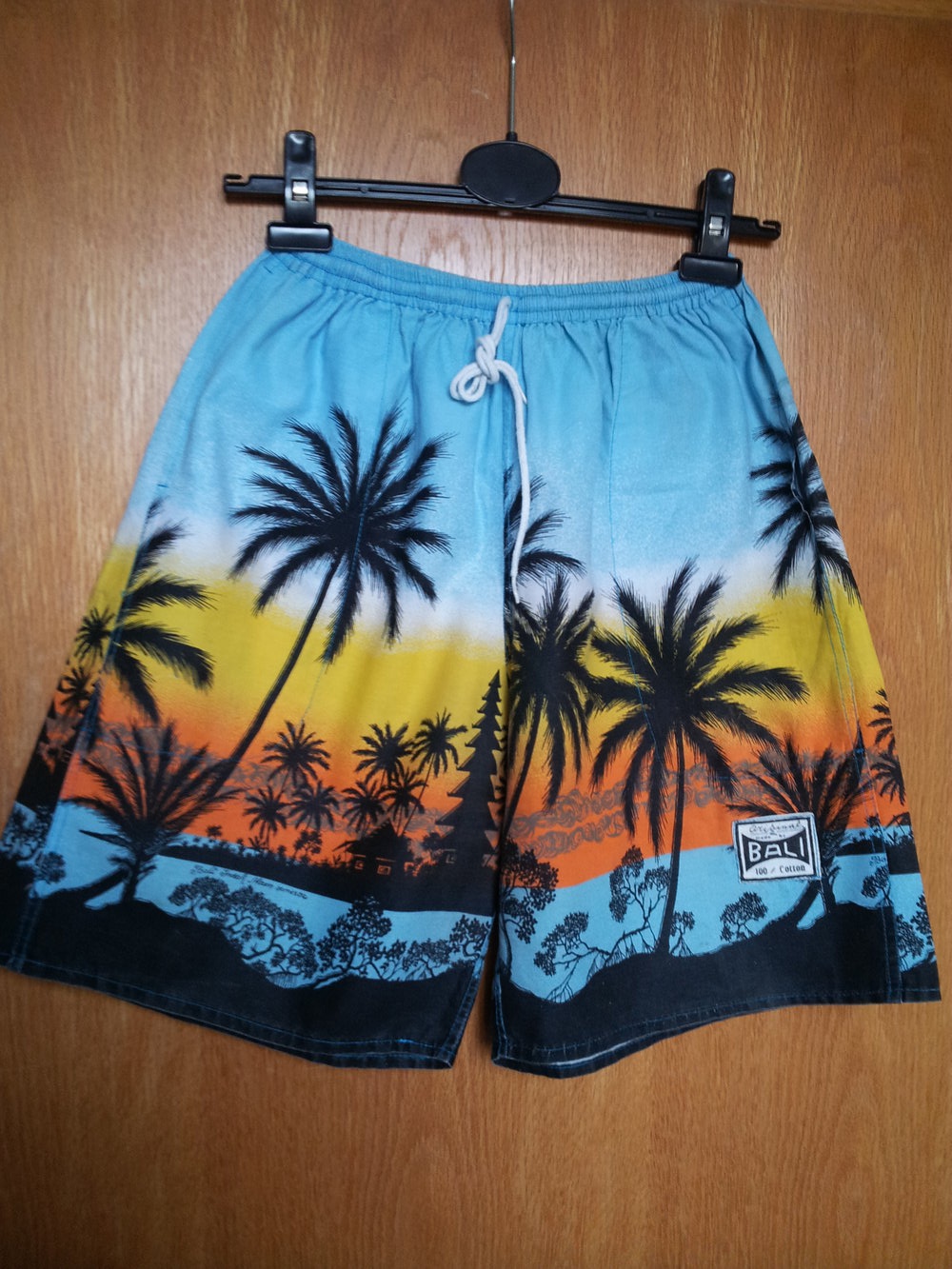 Shorts mit Palmen