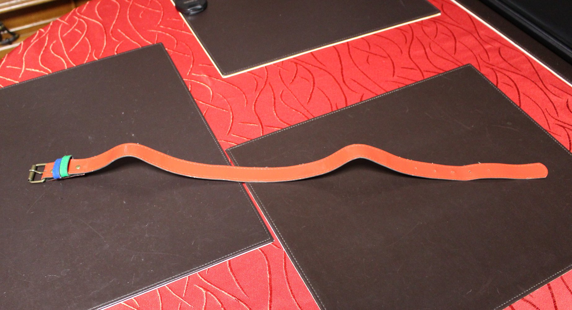 321. Kindergürtel, 70 cm lang