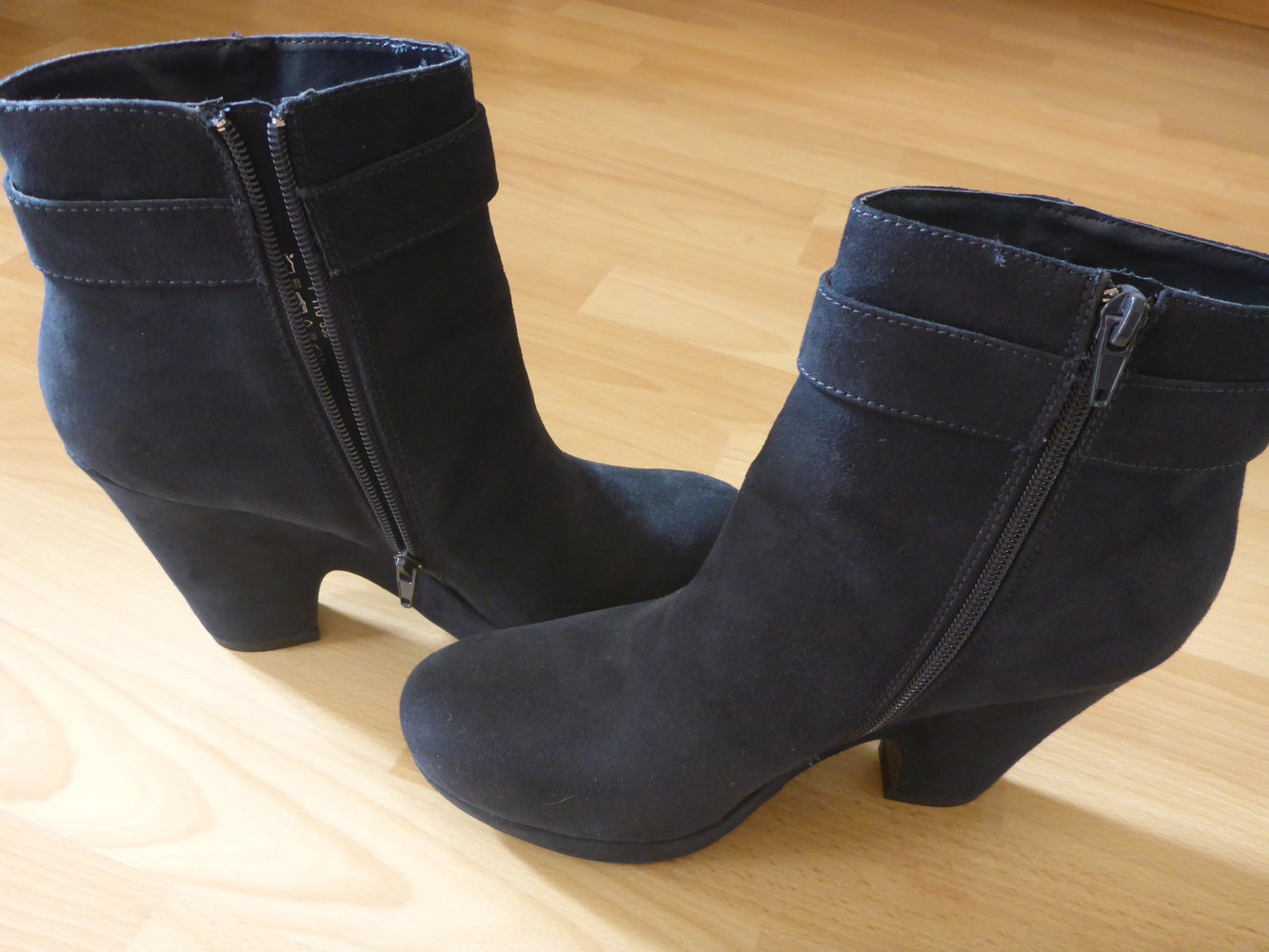 Stiefeletten dunkelblau Gr. 40