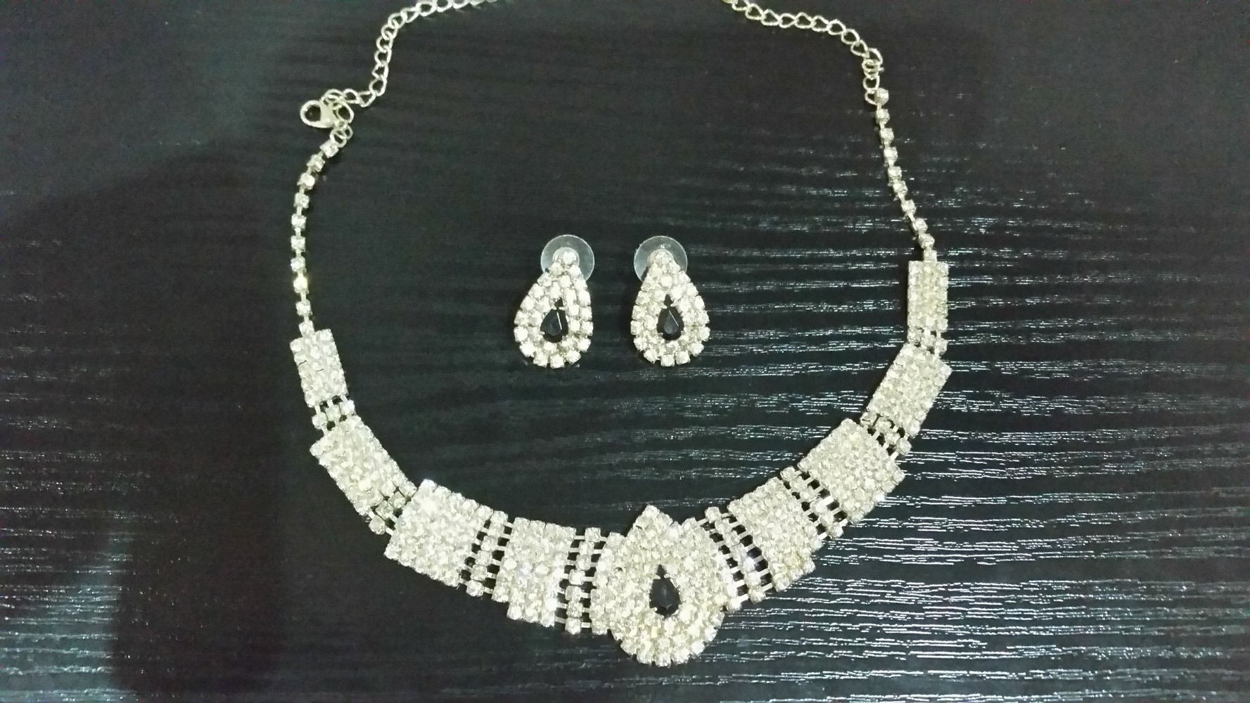 Schmuck Set. Super Zustand.  NUR 8€