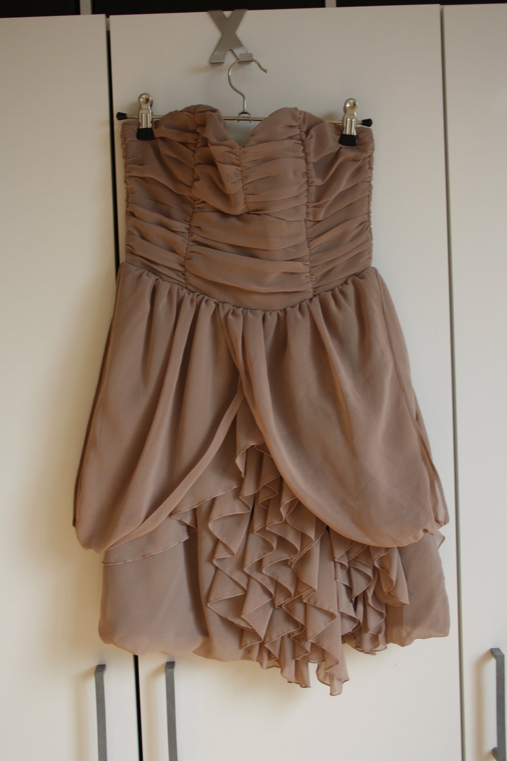 * Kleid H&M Abendkleid Rüschen nude