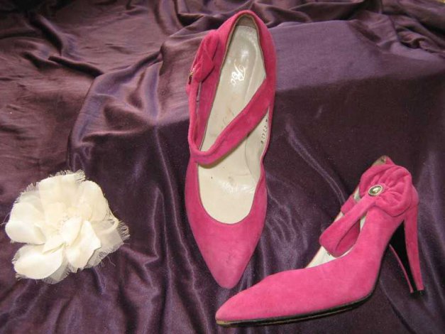 NEUw VINTAGE Echt-Leder Salsa Pumps  Schuhe mit Seitensteg 