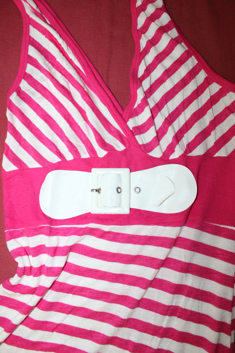 sexy Longshirt /Oberteil in pink / weiß gestreigt mit Schnalle