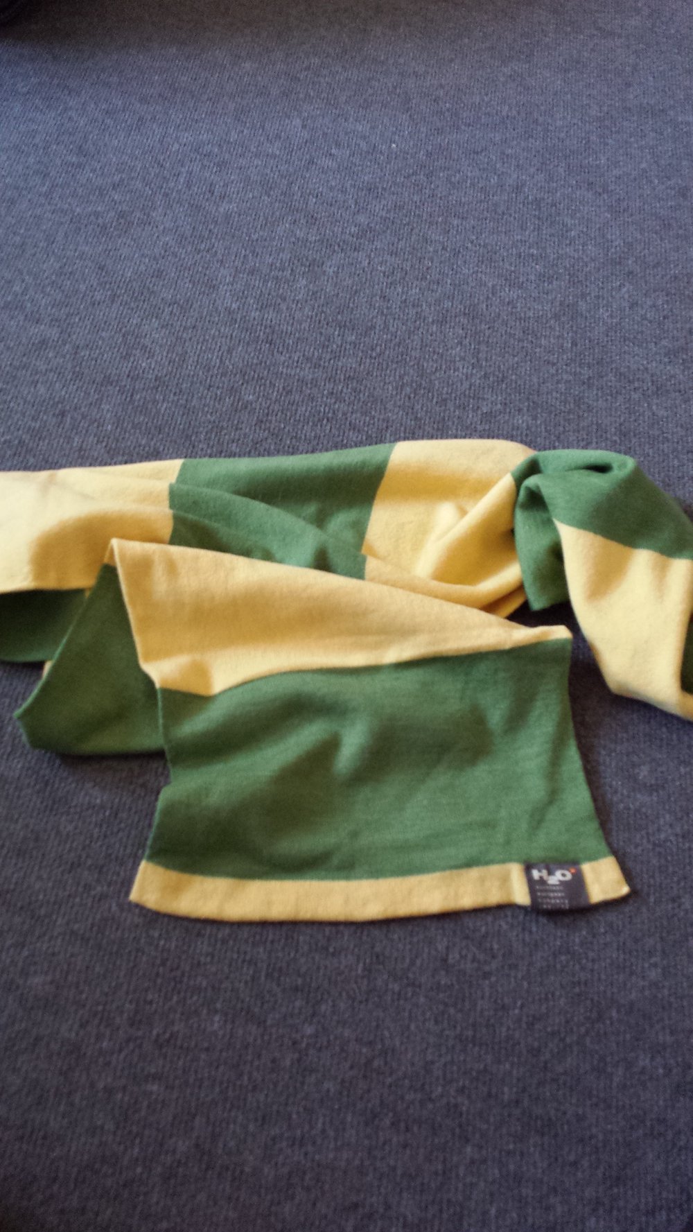 H2O Schal gestreift selten getragen