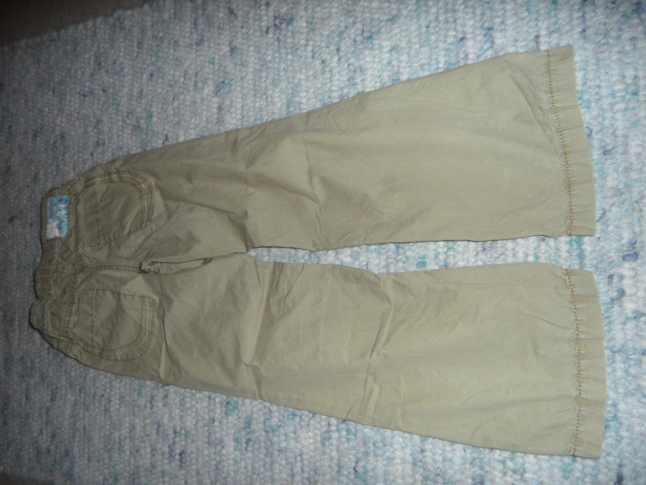 Sanetta schöne Sommerhose mit Stickerei und verstellbarem Gummizug