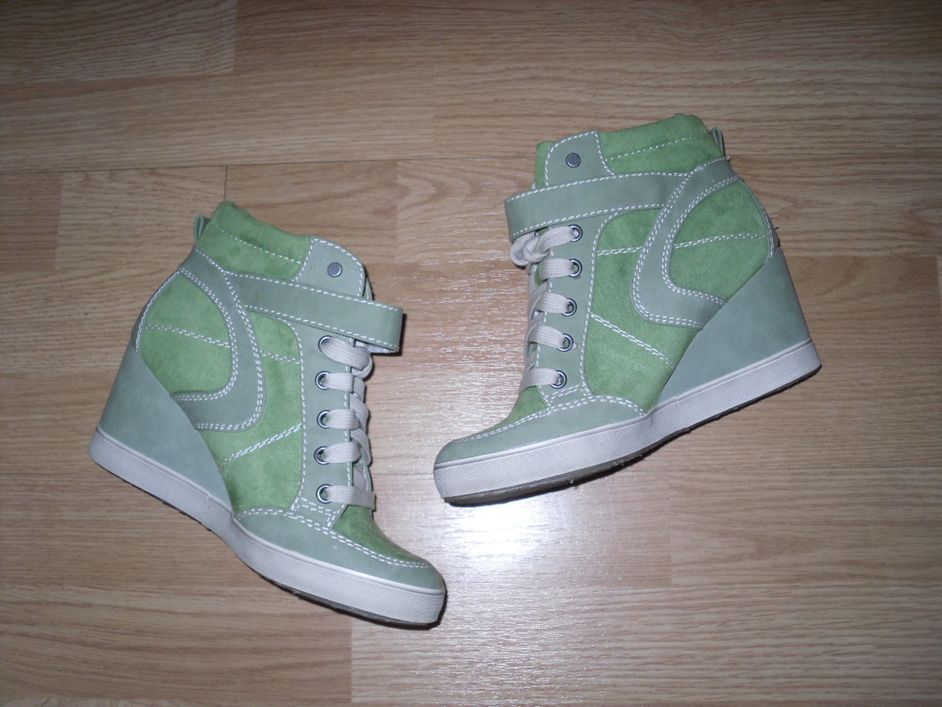 Tamaris Schuhe Stiefeletten Wedges Gr. 38 hellgrün