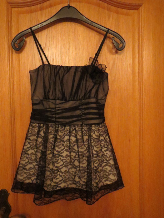 Top, sehr schick, Gr.36/S, schwarz-beige