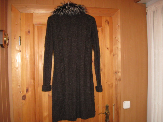 *** Super Schöne Strickjacke mit Kunstfellkragen ***