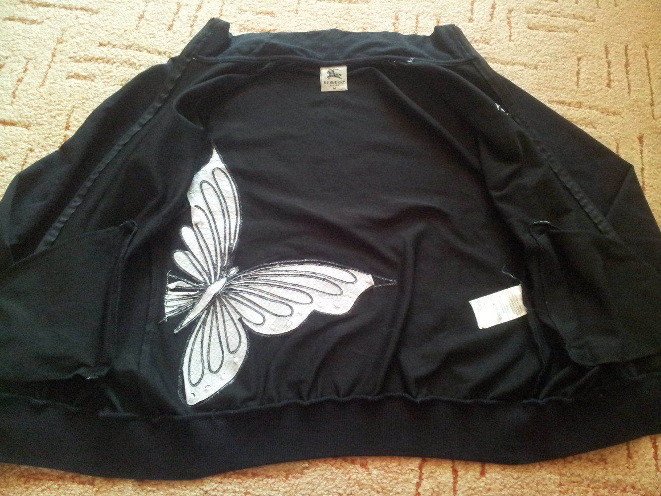 Sweatjacke Burberry Gr. M schwarz Schmetterling