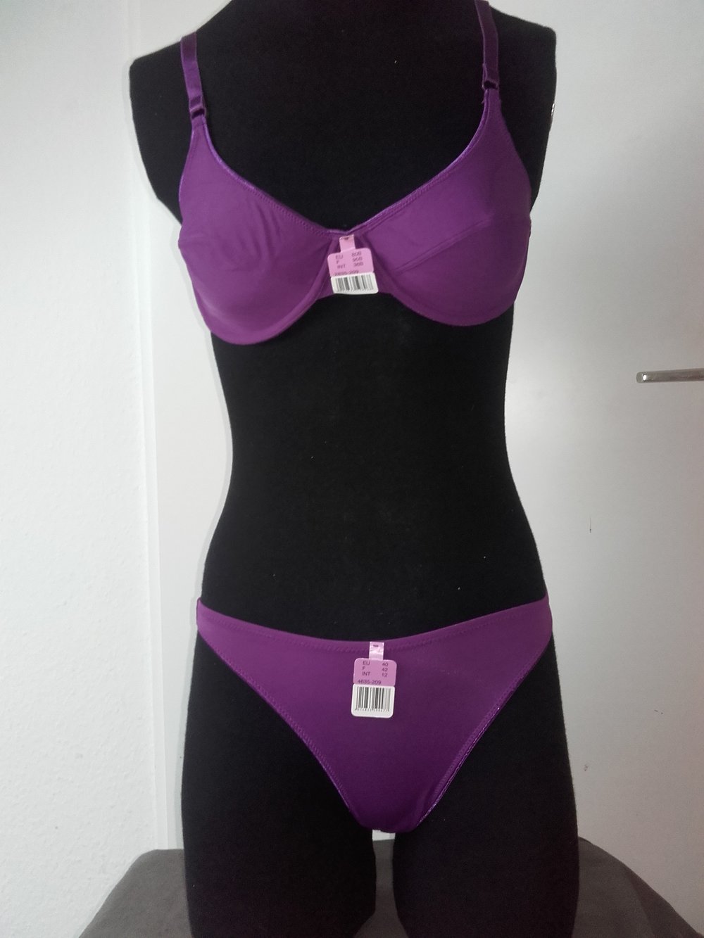 BH und Slip Set in Lila, 80B und 40