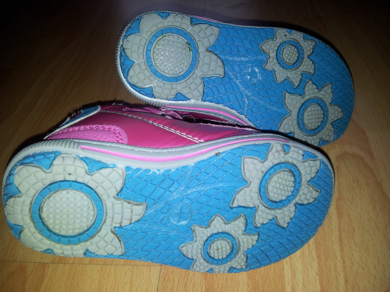 Turnschuhe Gr. 22 rosa hellblau